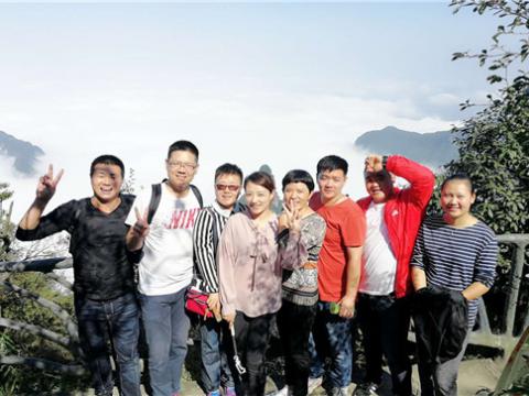 威騰集團(tuán)2016年度先進(jìn)員工張家界之旅