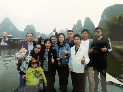 “2017年度優(yōu)秀員工旅游”體驗(yàn)桂林風(fēng)情