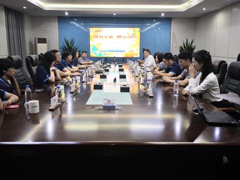 千里照歸途 團(tuán)圓共此時(shí)——威騰集團(tuán)舉辦外地職工中秋活動