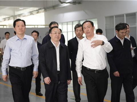 江蘇省省長吳政隆蒞臨威騰集團(tuán)走訪調(diào)研